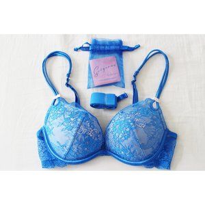 Victoria's Secret Blue Lace Push Up Bra 32B